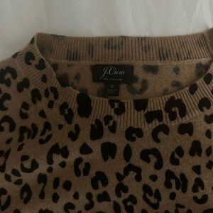 NWOT CASHMERE LEOPARD SWEATER